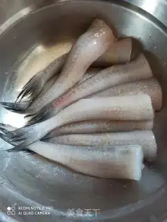 Make A fried fish tail step 2