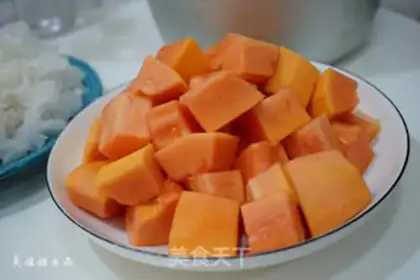 Make The papaya silver ear soup step 3