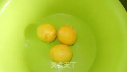 Make Lemon honey water step 0