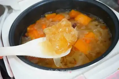 Make The papaya silver ear soup step 7