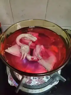 Make Red mushroom pigeon soup step 3