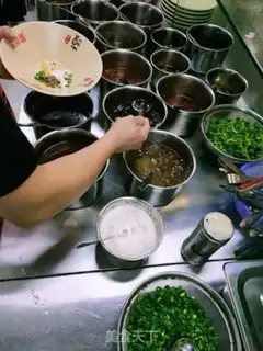 Make Red rib noodles step 2
