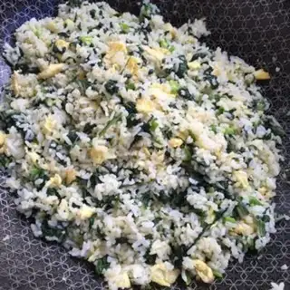 Make Spinach egg fried rice step 7