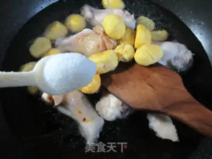Make Chestnut fried chicken wings step 5