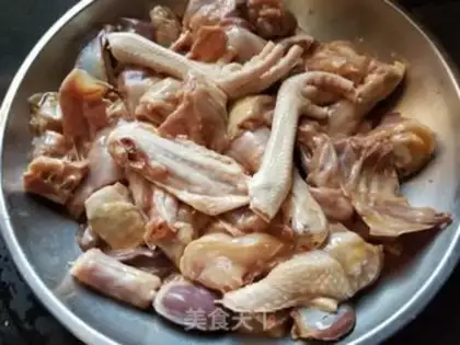 Make A chicken with mushrooms step 3