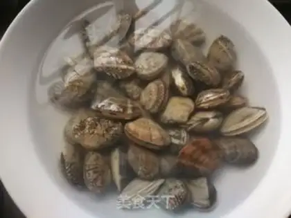 Make Smelts and clams step 1