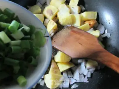 Make Onion potatoes step 10