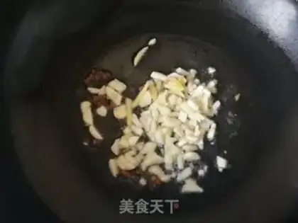 Make Garlic Dutch beans step 3