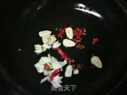 Make Soybean sprouts and potatoes step 2