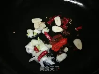 Make Soybean sprouts and potatoes step 3