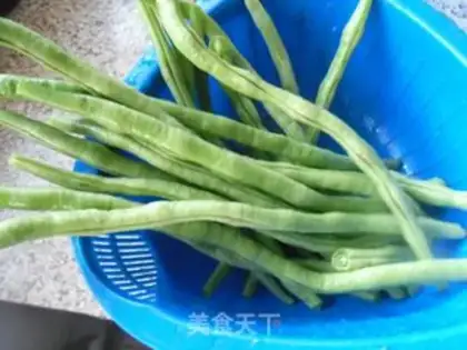 Make Scrambled beans step 0
