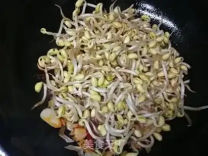 Make Soybean sprouts and potatoes step 5