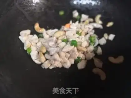 Make Cashew fried chicken step 3