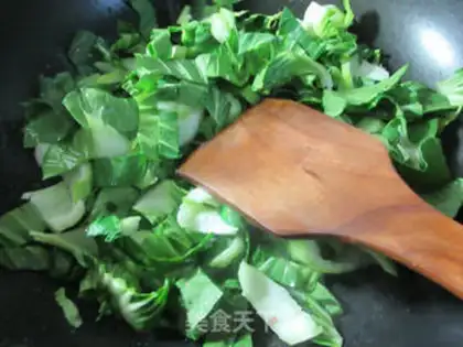 Make Egg-creamed rice noodles step 3
