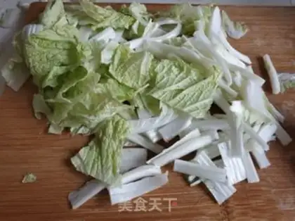 Make Spicy cabbage step 0