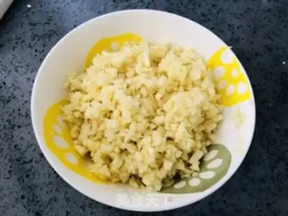 Make Garlic golden mushrooms step 1