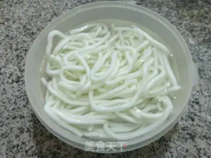Make Shrimp-flavored potatoes step 1