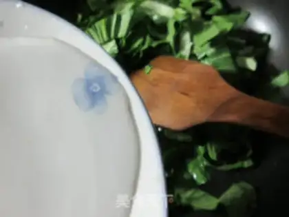 Make Shrimp-flavored potatoes step 4