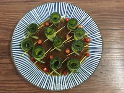 Make Clean cucumber rolls step 4