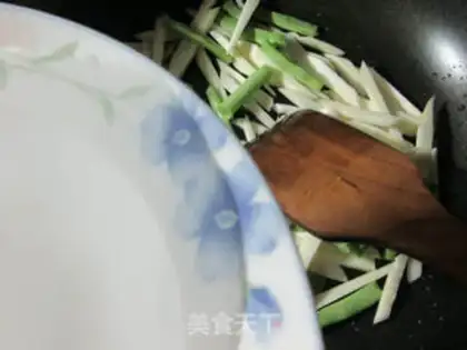 Make ♪ Duck eggs, peas, rice noodles ♪ step 6
