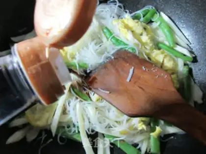 Make ♪ Duck eggs, peas, rice noodles ♪ step 10
