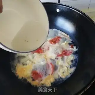 Make Tomatoe egg soup step 4