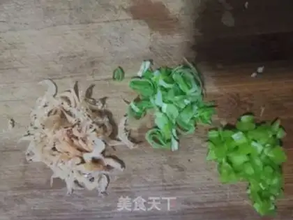 Make Shrimp pepper and fried eggs step 0