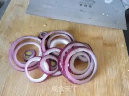 Make Spicy squid onions step 2