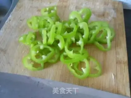 Make Spicy squid onions step 3