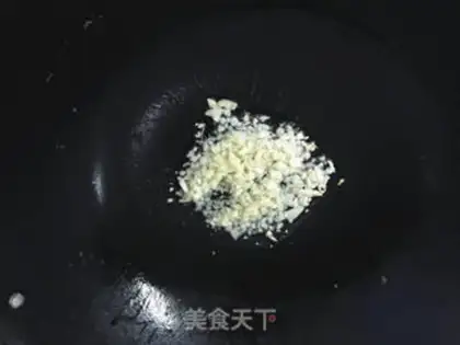 Make Garlic toothpaste step 2