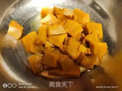 Make Cranberry pumpkins step 0