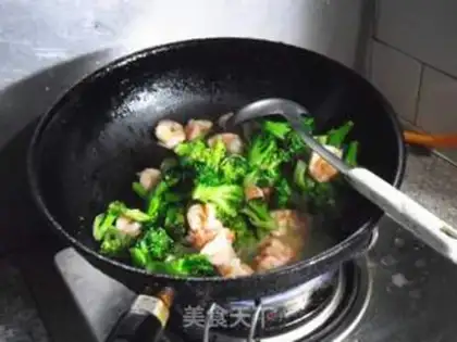 Make Shrimp ball broccoli step 12