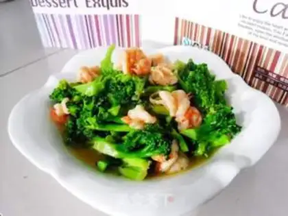 Make Shrimp ball broccoli step 13