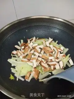 Make Celery fried beans step 5