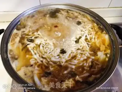 Make Sour duck noodles step 5