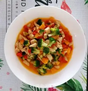 Make Chicken has three vegetables step 4
