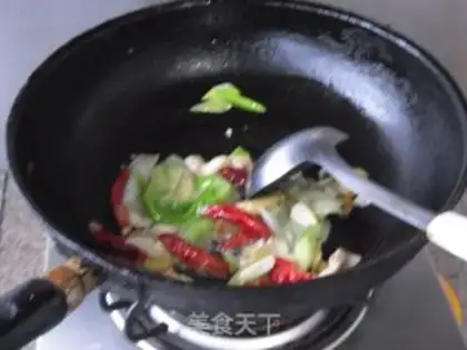 Make Burning fish jaws step 3