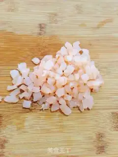 Make Crystal pork shrimp dumplings step 0