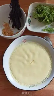 Make The purple egg soup step 1