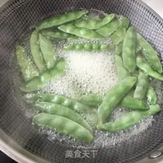 Make Peaches fried shrimp step 3