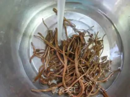 Make Eggs and tea and mushrooms step 1