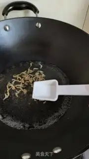Make The purple egg soup step 4
