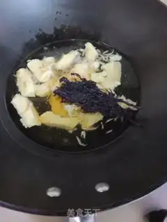 Make The purple egg soup step 7