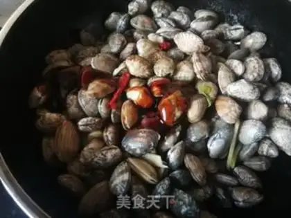 Make Spicy clams step 5