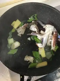 Make Ginger onions fried seafood step 2
