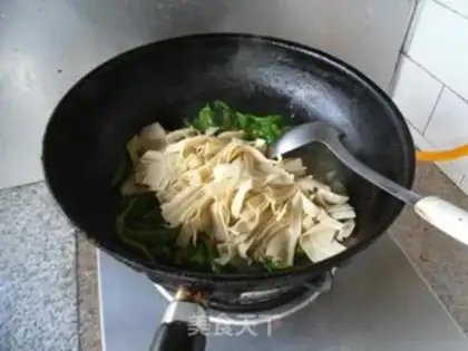 Make Hot peppers for bean skin step 7