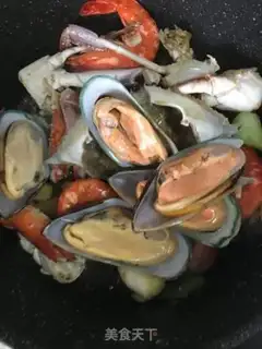 Make Ginger onions fried seafood step 5