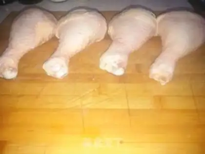 Make The chicken leg is red step 0