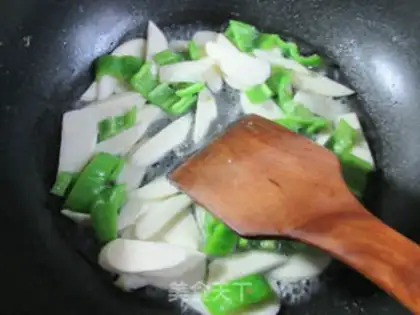 Make Blue pepper, white duck eggs step 6