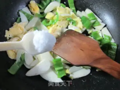 Make Blue pepper, white duck eggs step 8
